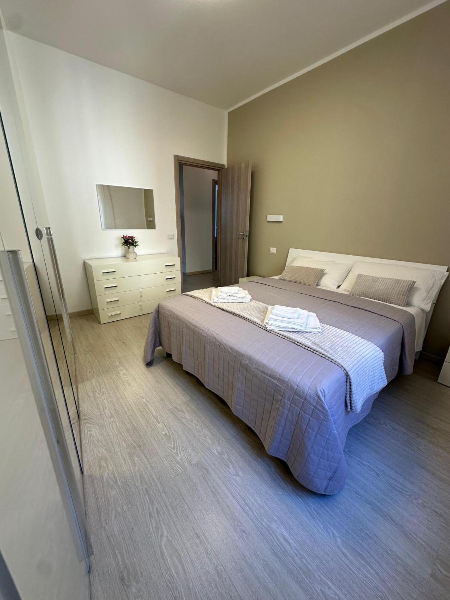 Apartment Jessy Baveno Esterno foto